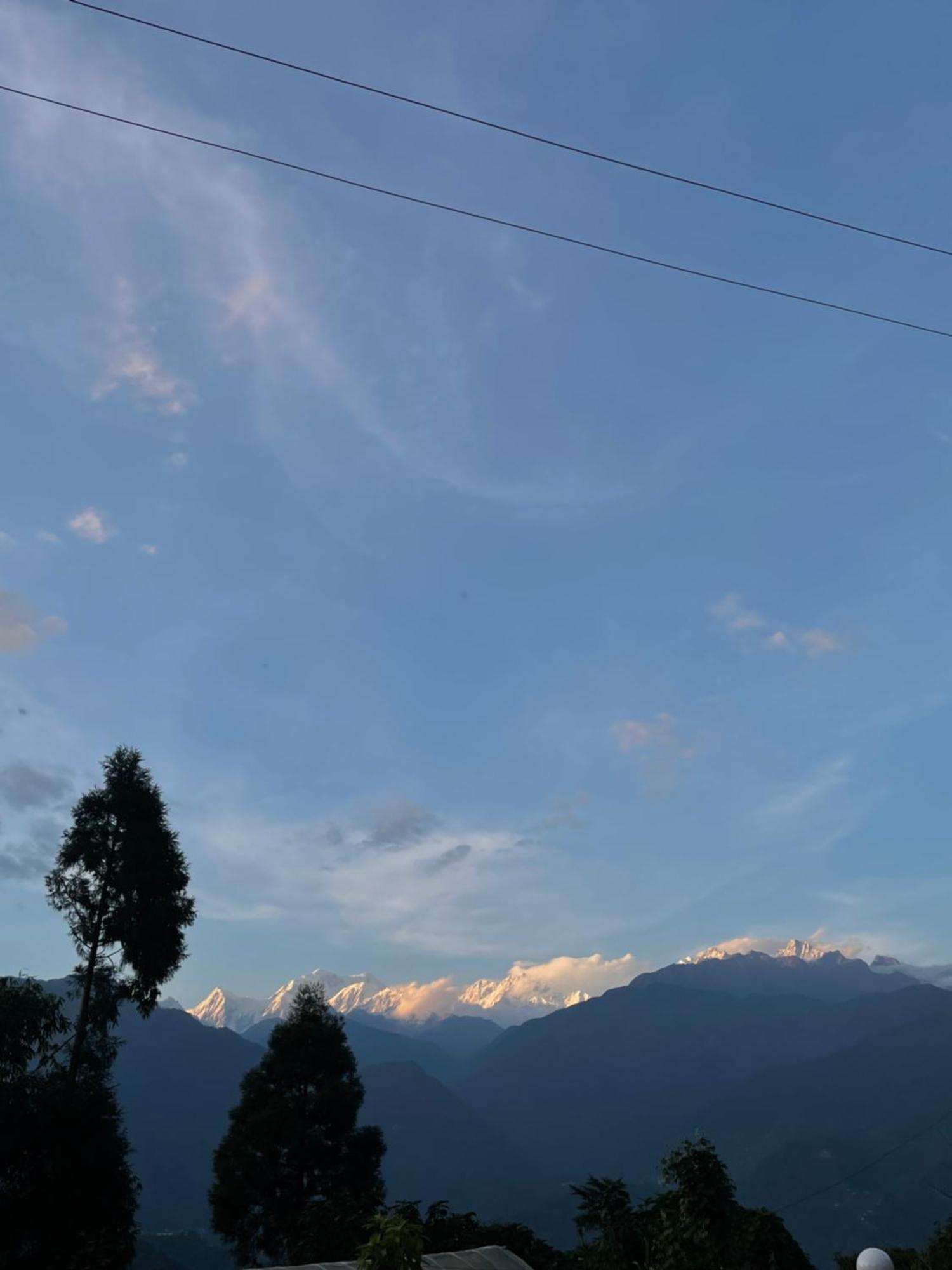 佩林 Wake In Himalayas旅舍 外观 照片