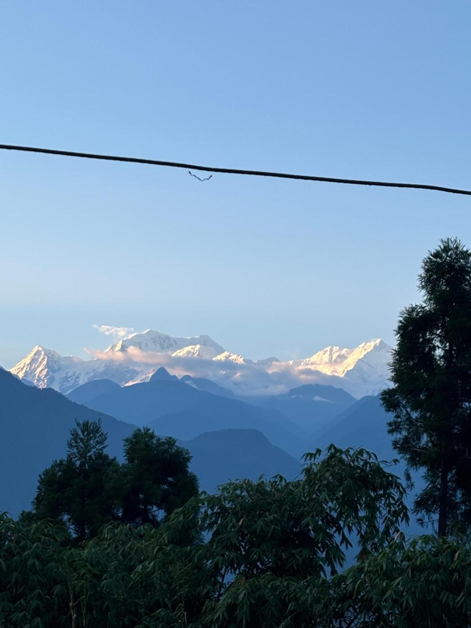 佩林 Wake In Himalayas旅舍 外观 照片
