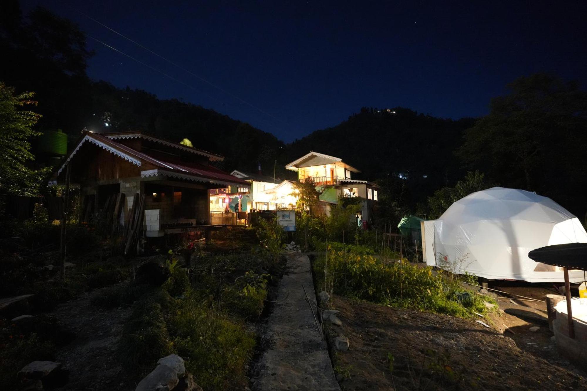 佩林 Wake In Himalayas旅舍 外观 照片