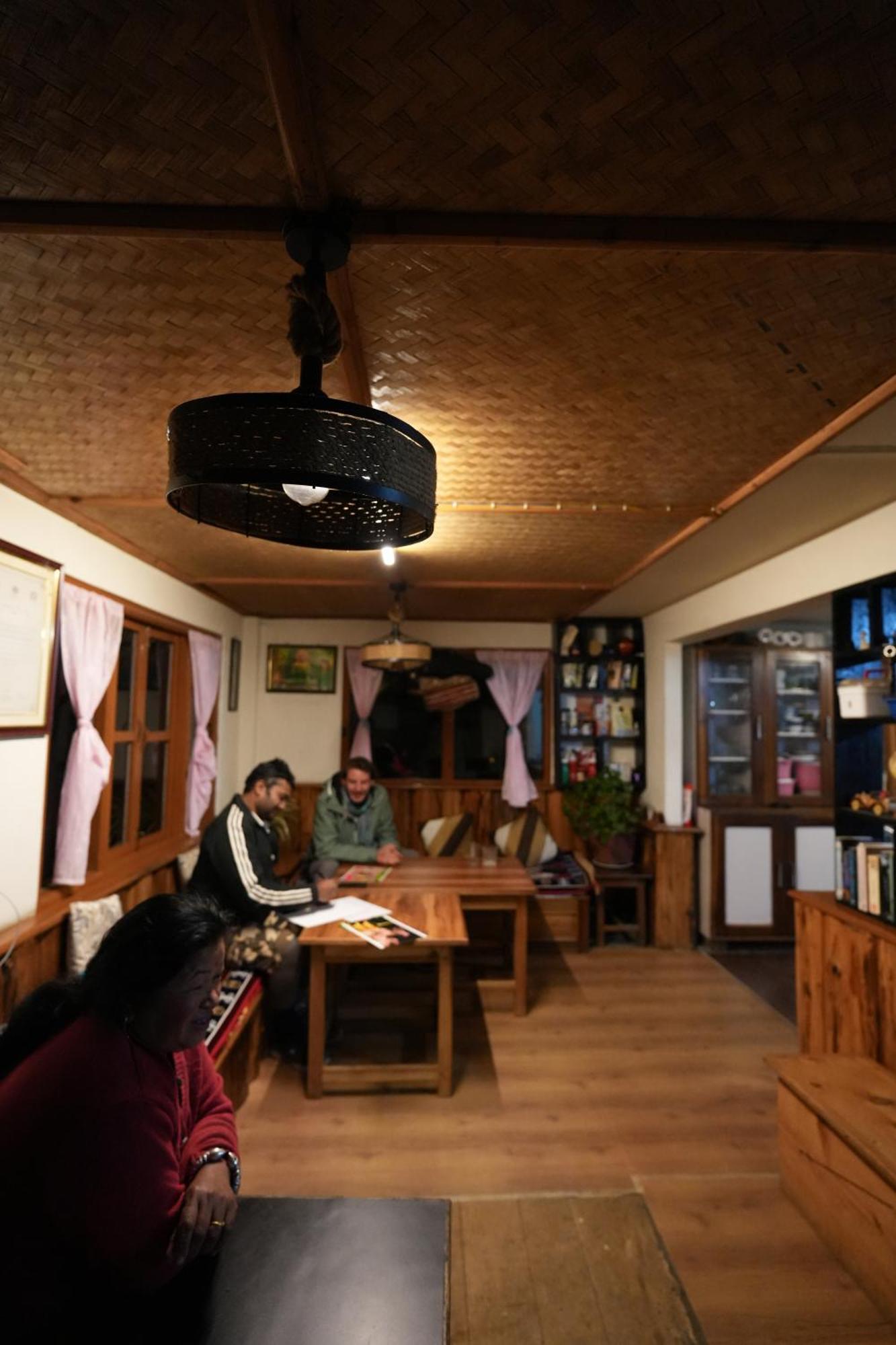 佩林 Wake In Himalayas旅舍 外观 照片