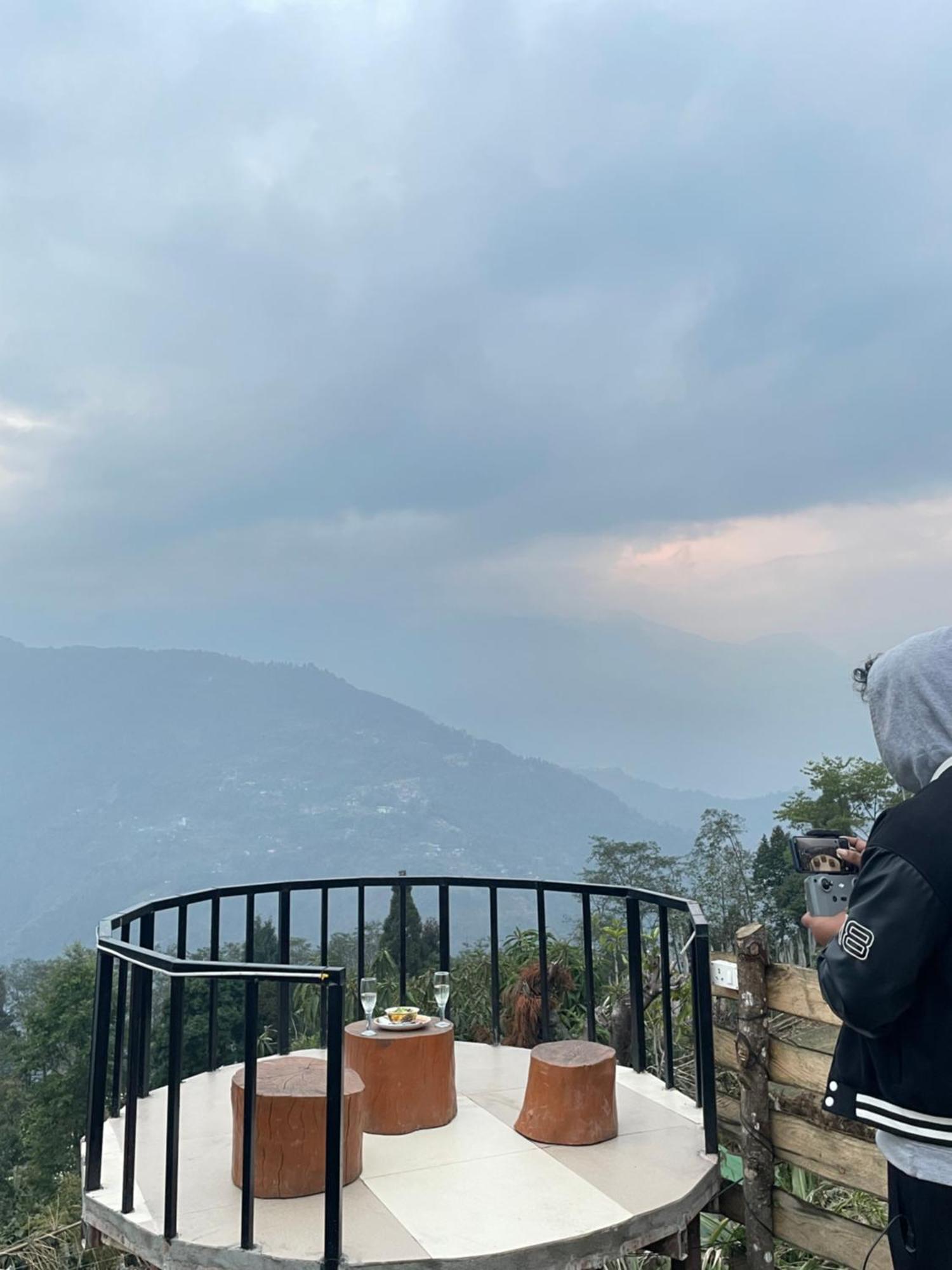 佩林 Wake In Himalayas旅舍 外观 照片