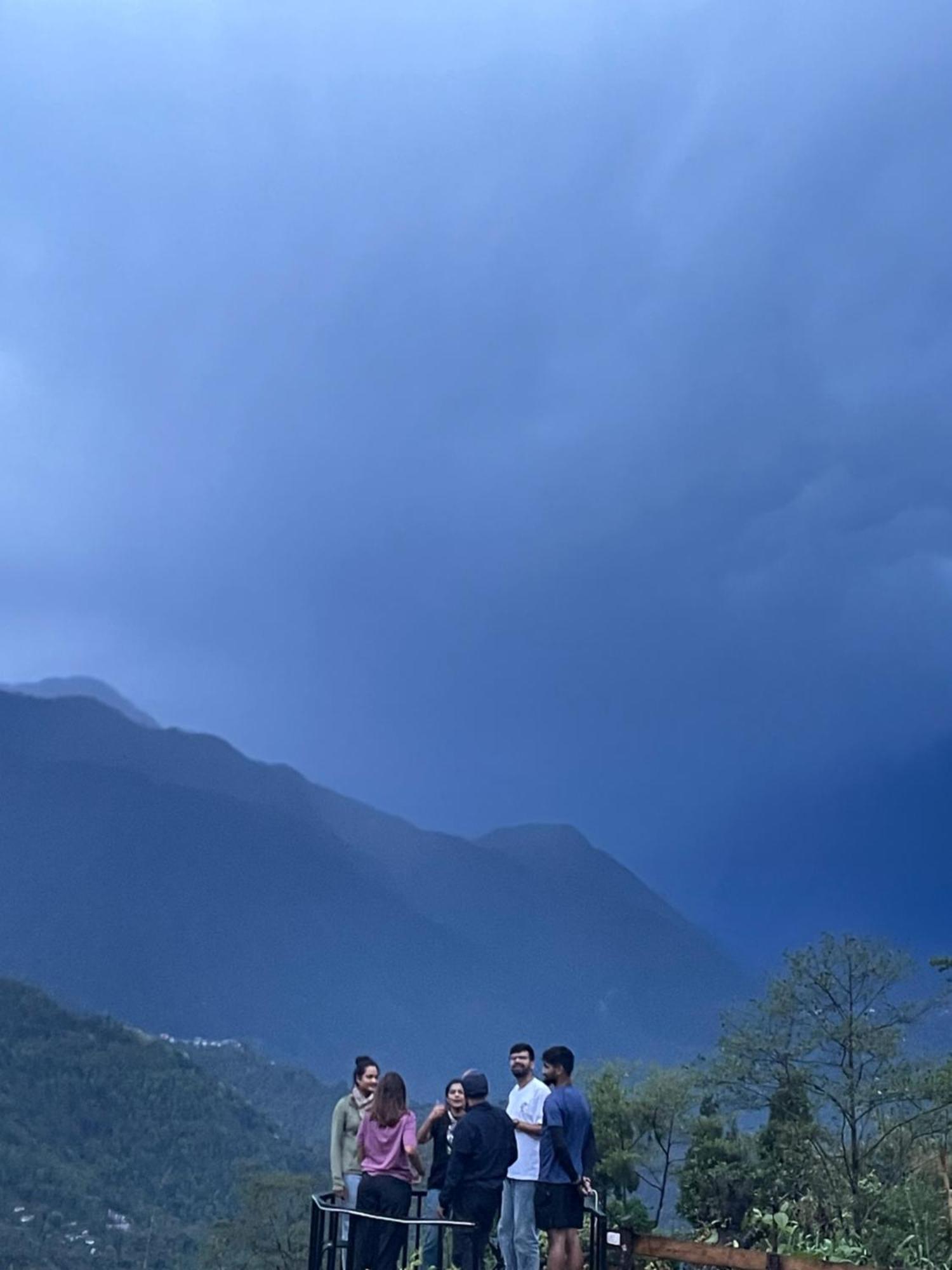 佩林 Wake In Himalayas旅舍 外观 照片